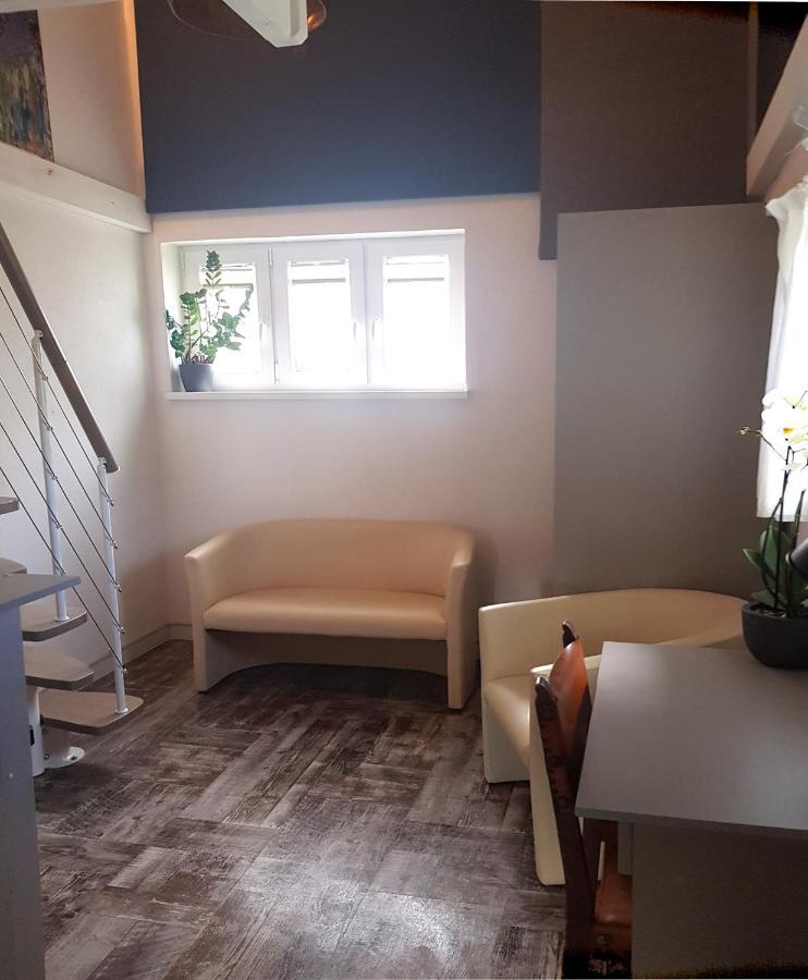 Bnb Comfort Guesthouse Olten - Lostorf Bagian luar foto