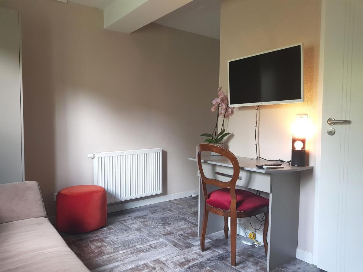 Bnb Comfort Guesthouse Olten - Lostorf Bagian luar foto