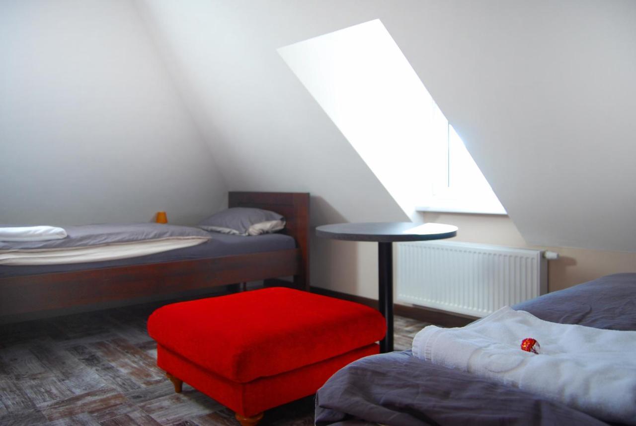 Bnb Comfort Guesthouse Olten - Lostorf Bagian luar foto