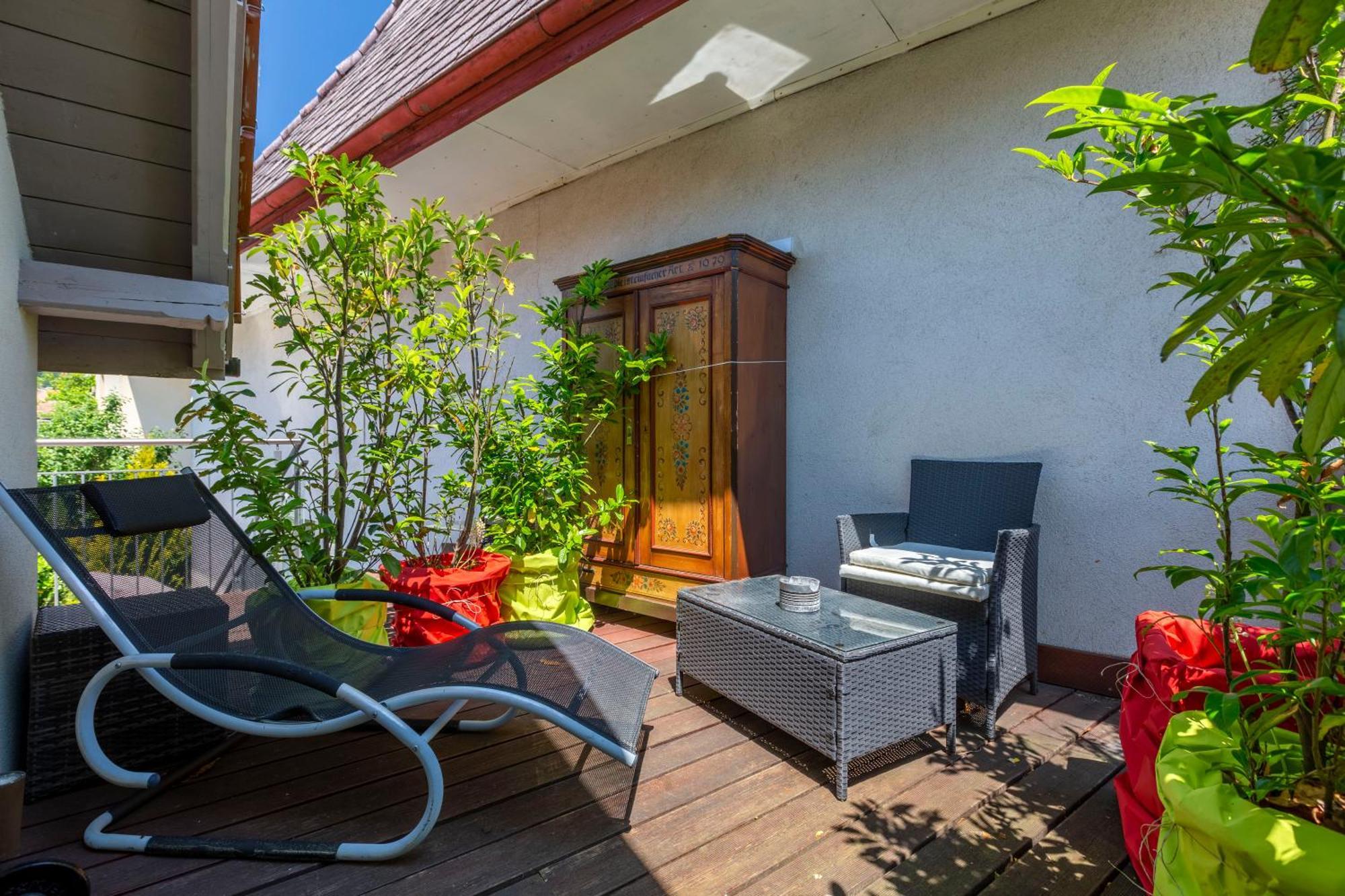 Bnb Comfort Guesthouse Olten - Lostorf Bagian luar foto