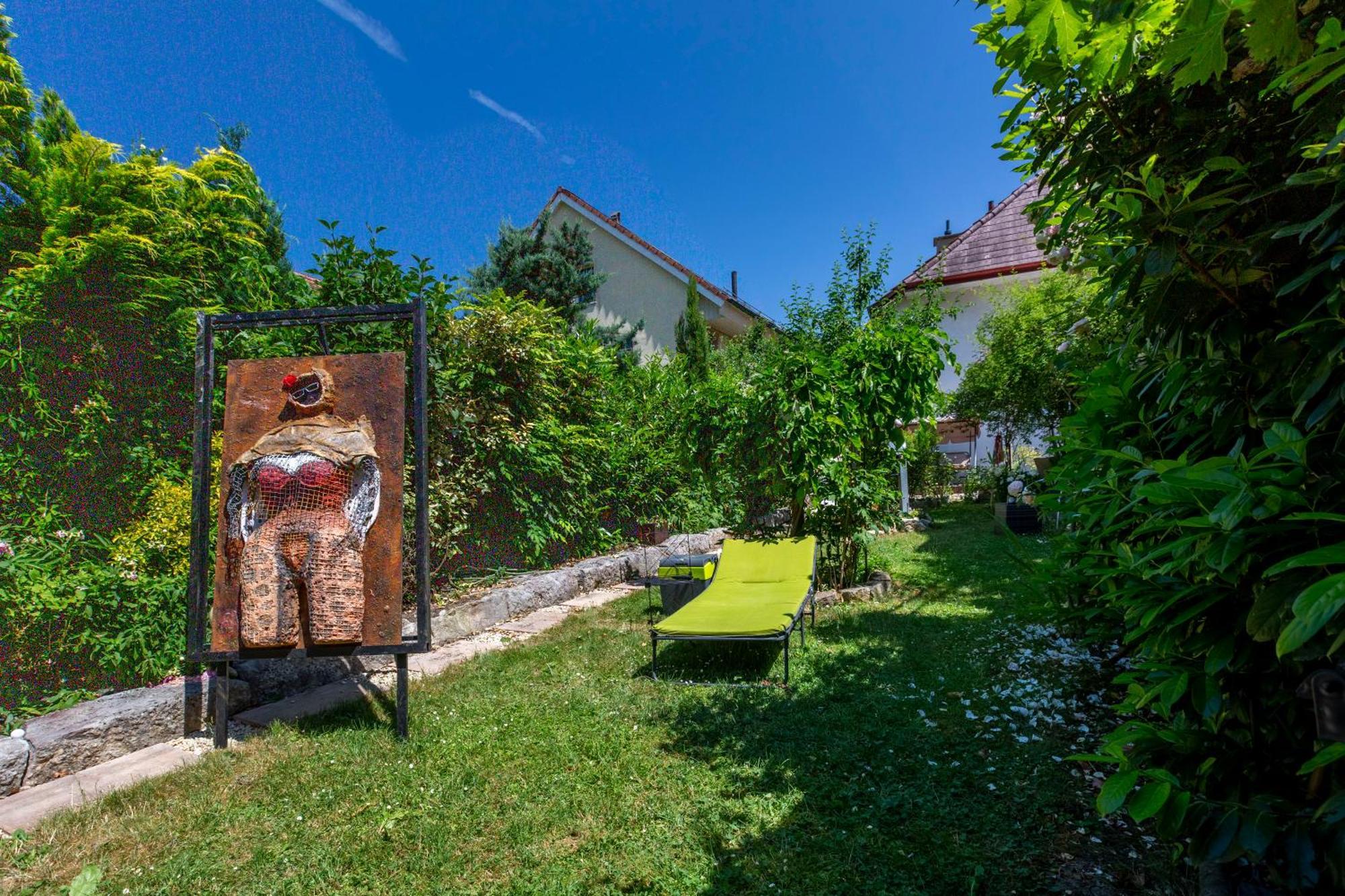 Bnb Comfort Guesthouse Olten - Lostorf Bagian luar foto