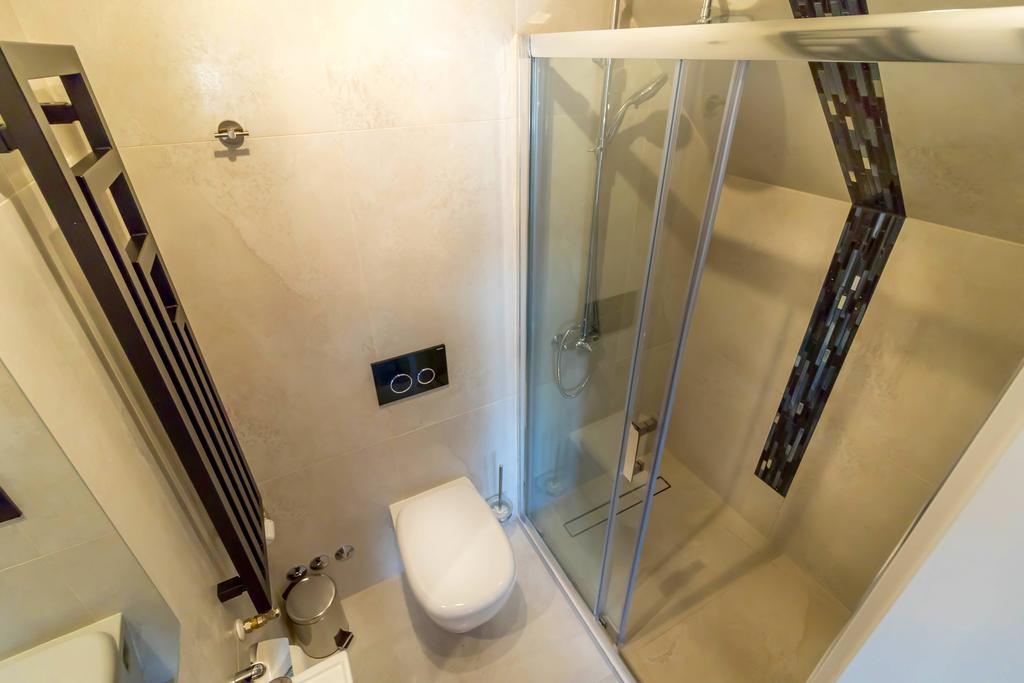 Bnb Comfort Guesthouse Olten - Lostorf Bagian luar foto
